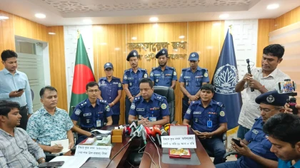 বরগুনায় বিশেষ অভিযানে চোরাই স্বর্ণালঙ্কার ও নগদ টাকা উদ্ধার, গ্রেপ্তার ২