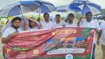 ‘বাংলাদেশ এগ্রো রিসোর্টের’ বর্ষপূর্তিতে কক্সবাজার সৈকতে বর্ণাঢ্য র‍্যালি, খেলাধুলা