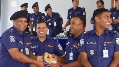 জেলায় ‘শ্রেষ্ঠ অফিসার ইনচার্জ’ কোতোয়ালি মডেল থানার ওসি শিবিরুল ইসলাম