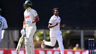 ১৯৮ রানে অস্ট্রেলিয়াকে অলআউট করলো বাংলাদেশ