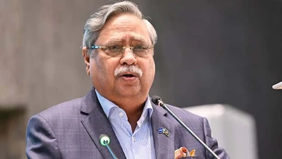 দুদিন ধরে ‘হাঁটতে পারছেন না’ সাবেক রাষ্ট্রপতি