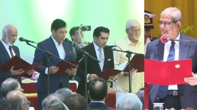 নতুন ৪ মন্ত্রীকে শপথ পড়ালেন রাষ্ট্রপতি