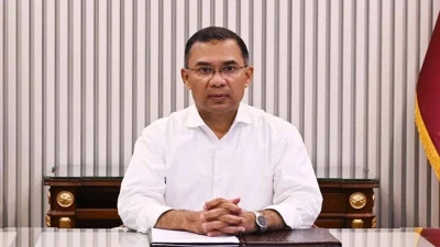 ঢাকার যানজট নিরসন ও গণপরিবহনে শৃঙ্খলায় প্রধানমন্ত্রীর ৭ নির্দেশনা