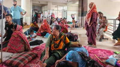 ডেঙ্গু সামলাতে হিমশিম টঙ্গী হাসপাতাল, সেবায় সন্তুষ্ট রোগীরা