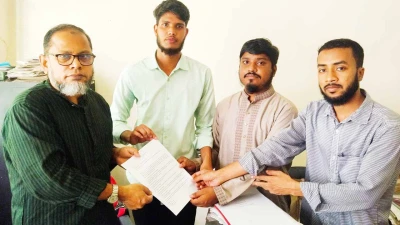 পাঁচ দফা দাবিতে ইবি শাহ আজিজুর রহমান হল শাখা শিবিরের স্মারকলিপি