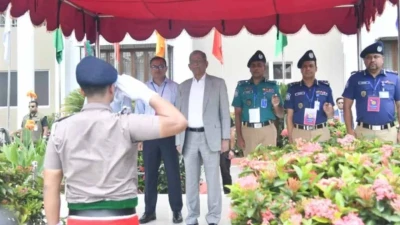 সিলেট সার্কিট হাউজে রাষ্ট্রপতিকে গার্ড অব অনার প্রদান