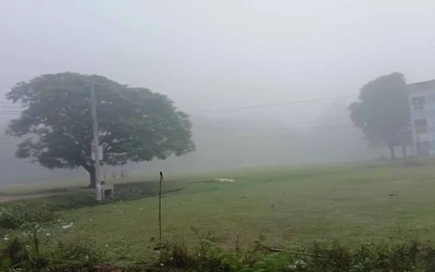 হিমেল বাতাস-ঘনকুয়াশায় উঁকি দিচ্ছে শীত
