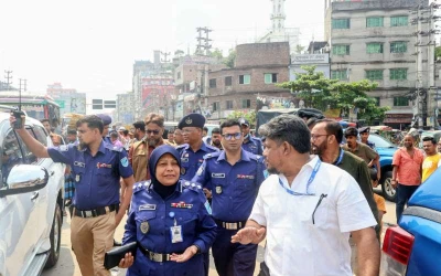 কেরানীগঞ্জ দক্ষিণের গুরুত্বপূর্ণ ট্রাফিক পয়েন্ট পরিদর্শনে ঢাকা জেলা পুলিশ সুপার