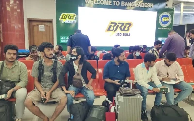 কম্বোডিয়ার স্ক্যাম সেন্টার থেকে উদ্ধার হয়ে ৩০ বাংলাদেশি পৌঁছেছেন  ঢাকায়