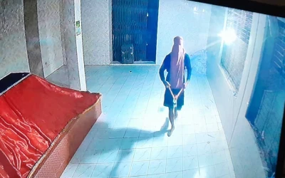 লালপুরে মাজার ও মসজিদে চুরি