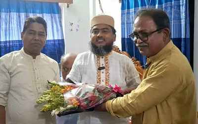 ফুল হাতে জামায়াতের দেলাওয়ারের বাড়িতে মির্জা ফয়সল, কী কথা হলো